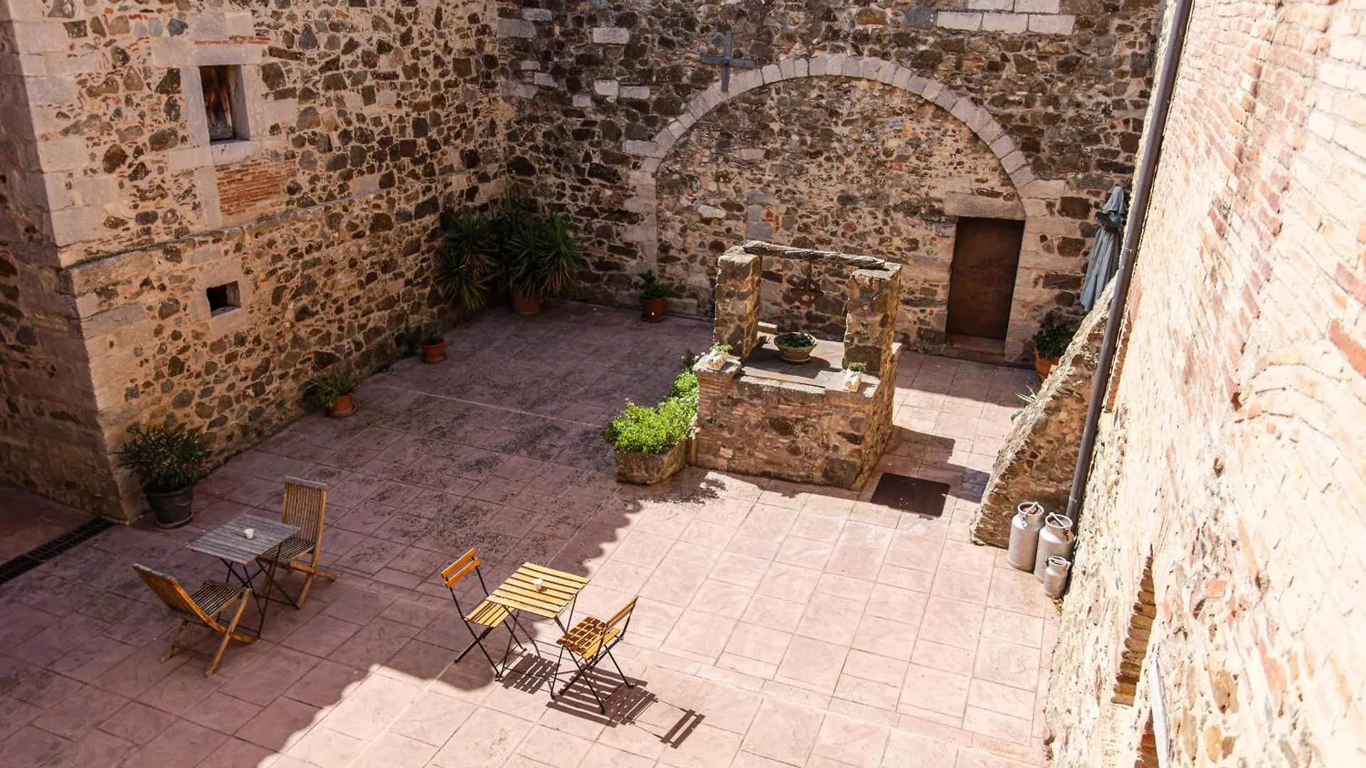 Agroturisme Sant Dionis Campllong Casa di campagna