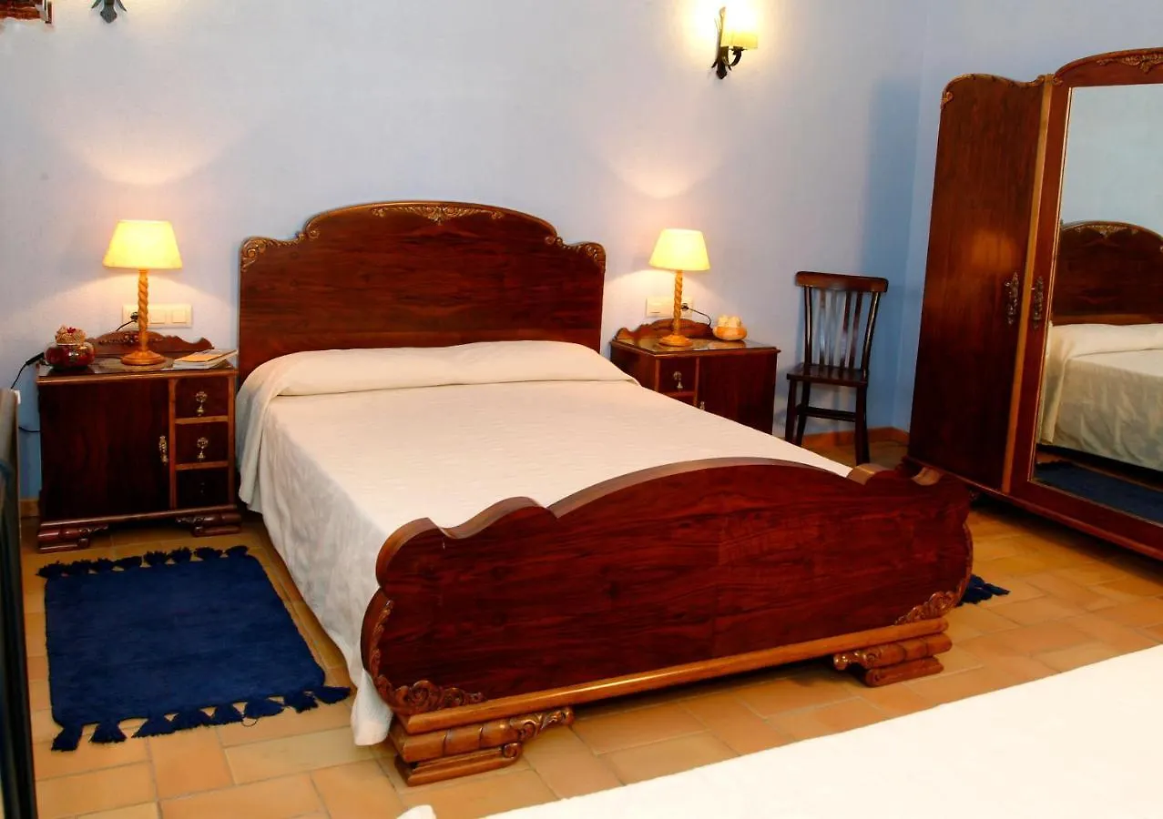 Country house Agroturisme Sant Dionis Campllong